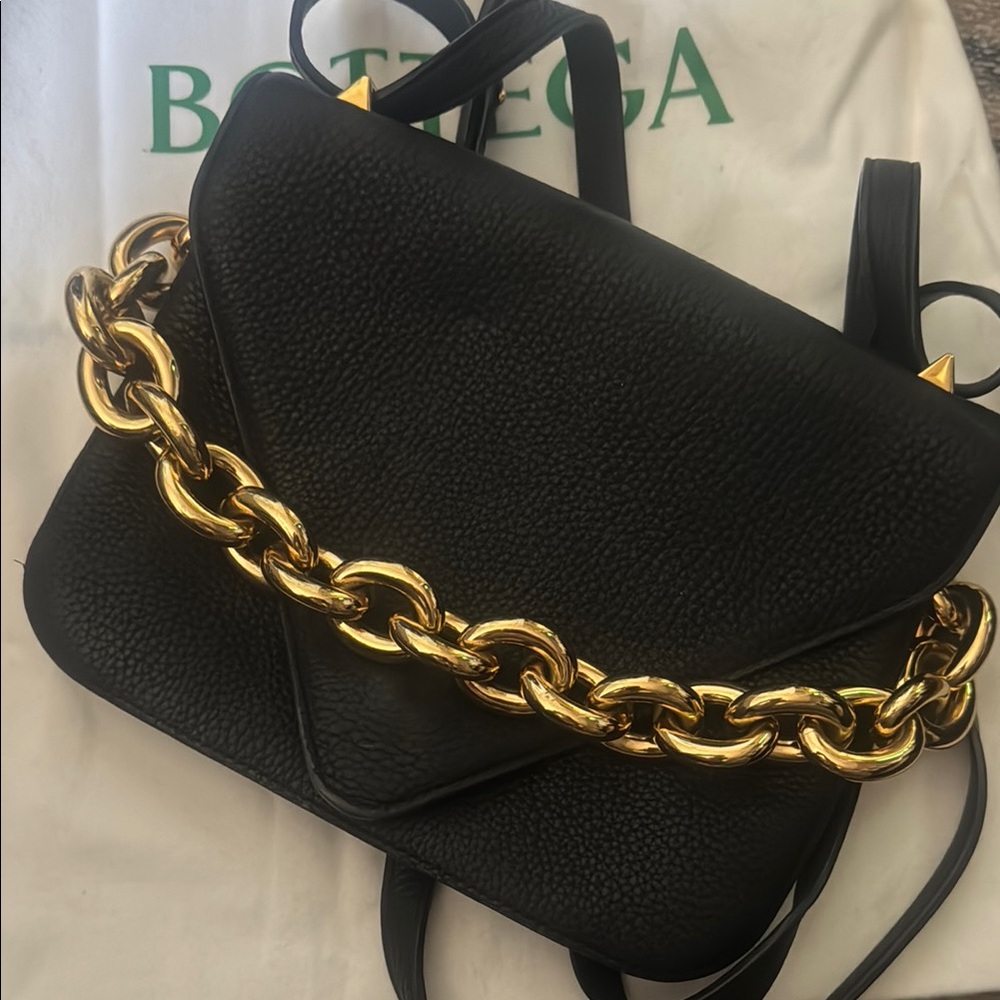 Bottega Veneta Black Mount Chain Bag
